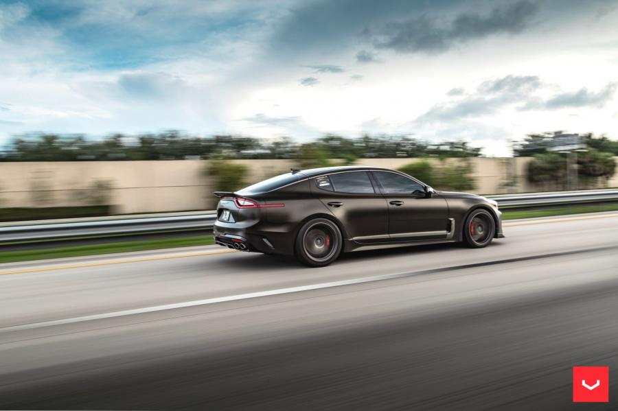  Kia Stinger GT on Vossen Wheels (HF-1) 2019 года  (фото 10 из 24)